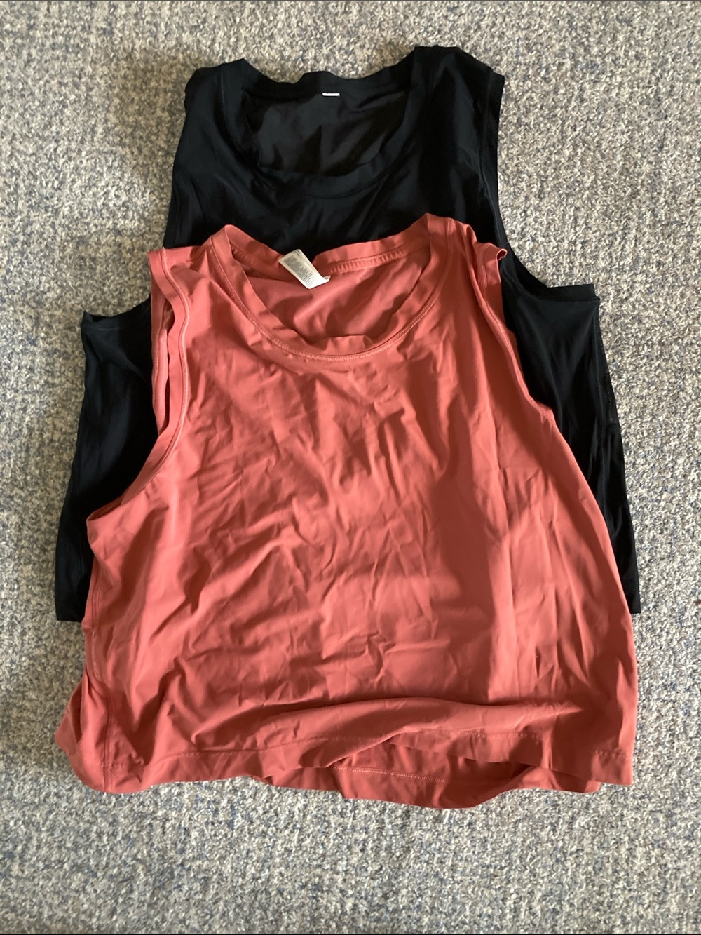 Athleta Scoop Neck Tank Tops in Clay Red and Black
